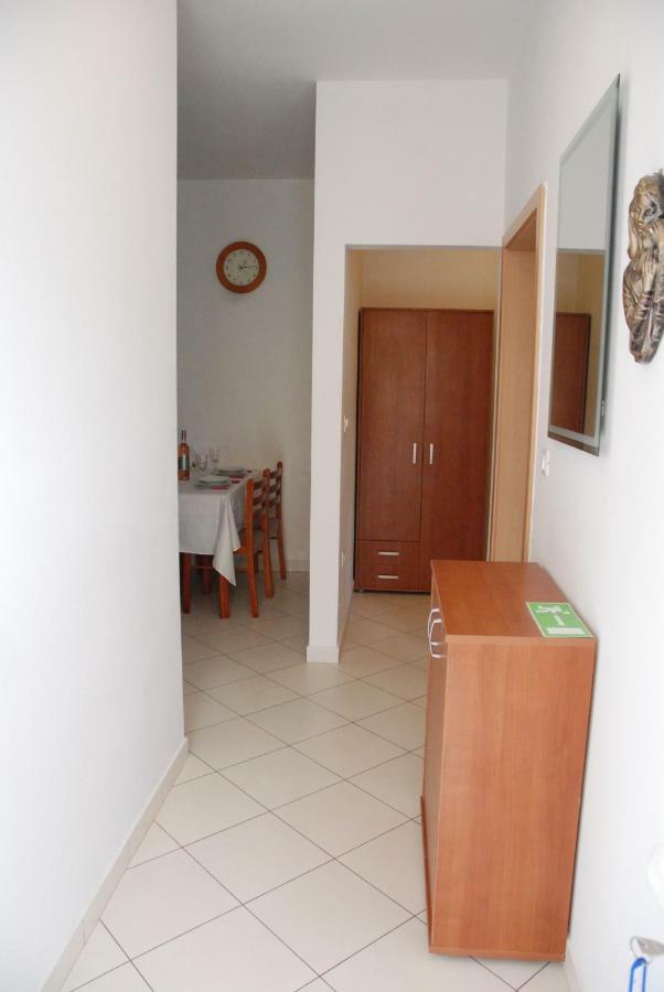 Apartmani Radin Rosini Εξωτερικό φωτογραφία