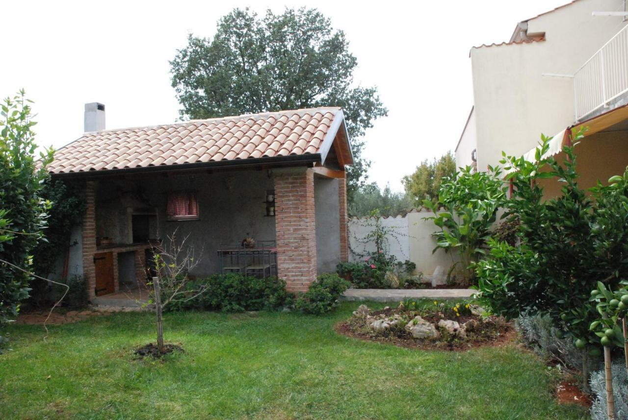 Apartmani Radin Rosini Εξωτερικό φωτογραφία