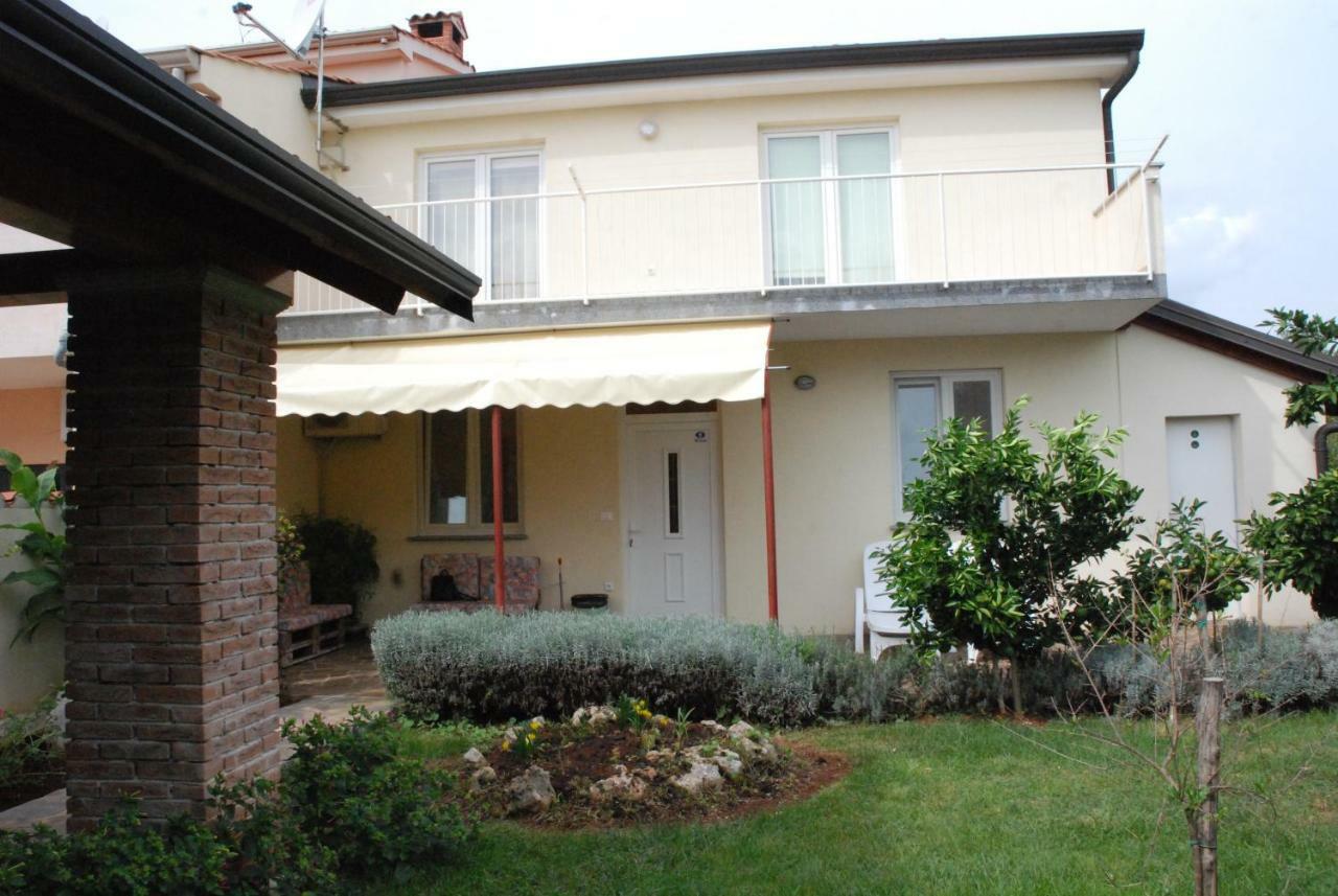 Apartmani Radin Rosini Εξωτερικό φωτογραφία