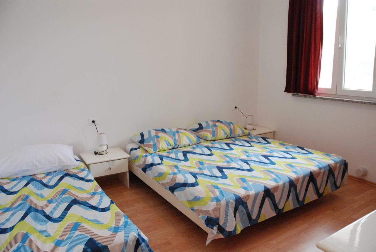 Apartmani Radin Rosini Εξωτερικό φωτογραφία