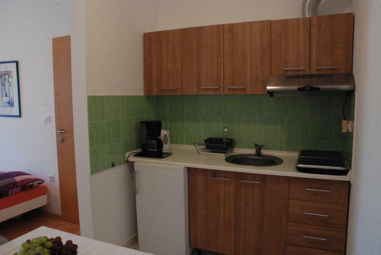 Apartmani Radin Rosini Εξωτερικό φωτογραφία